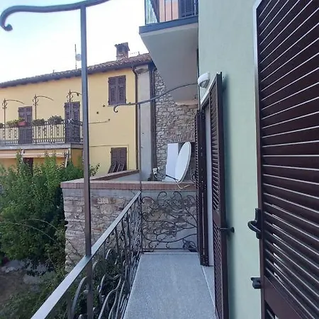 La Maison Du Chateau Apartment Cremolino